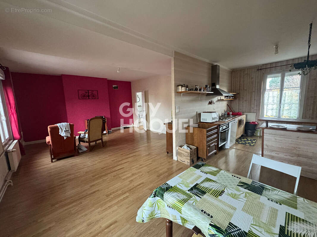 Appartement à BRETEUIL