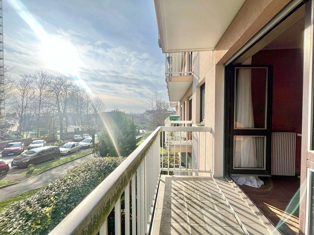 Appartement à FONTENAY-SOUS-BOIS