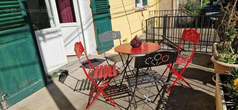 Maison à DECAZEVILLE