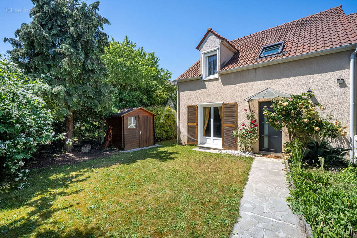 Maison Conflans 112m² habitables et 96 m² Carrez. - photo 14