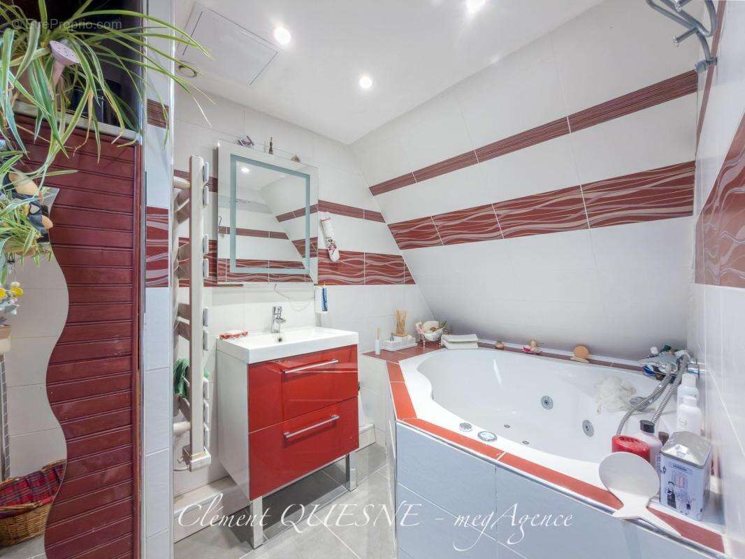 Maison à HAUTOT-SUR-MER