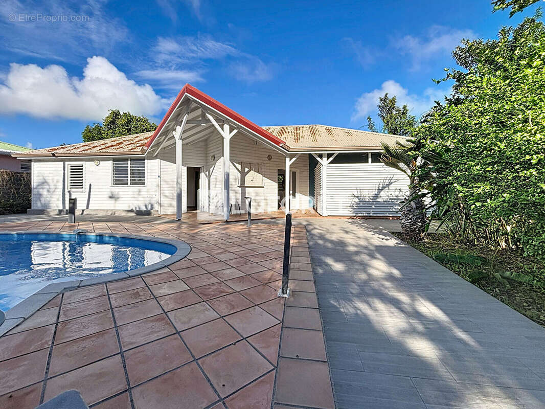 Maison à SAINTE-ANNE