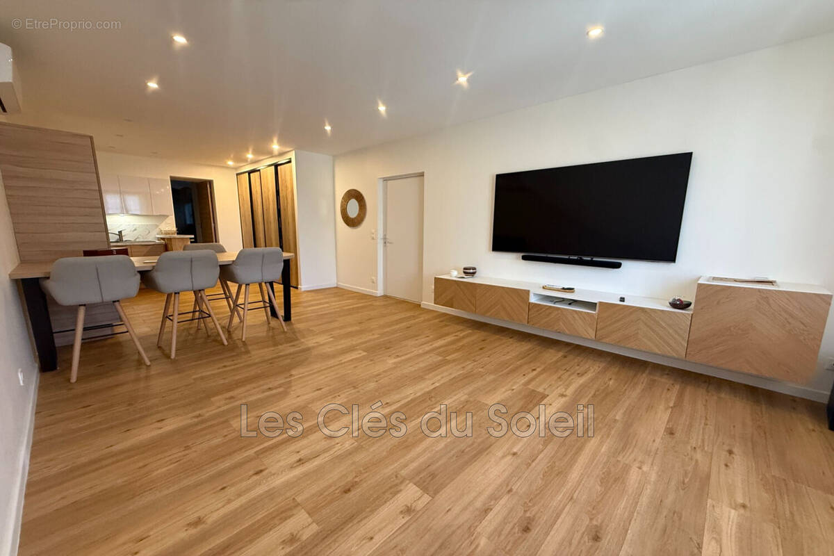 Appartement à HYERES