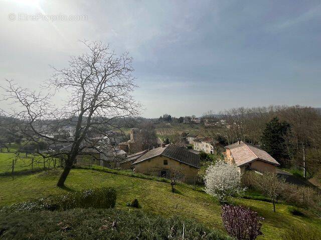 Maison à CAILLOUX-SUR-FONTAINES