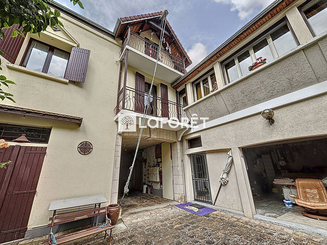 Appartement à VILLEJUIF