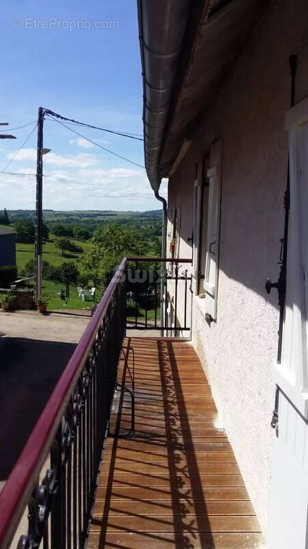 Maison à METZ-LE-COMTE