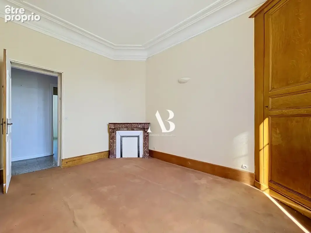 Appartement T4 97m2 - photo 2