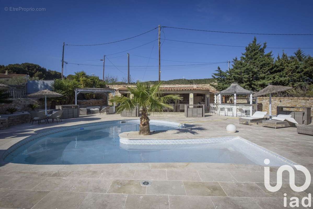 Photo 2 - Maison à MARSEILLE-13E