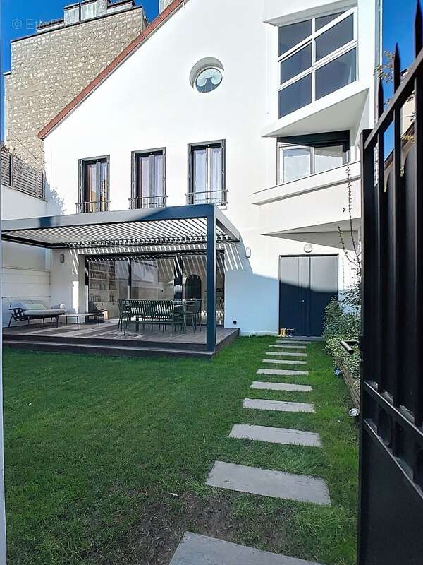 Maison à ASNIERES-SUR-SEINE