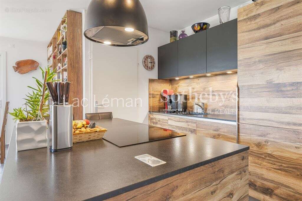 Appartement à VETRAZ-MONTHOUX