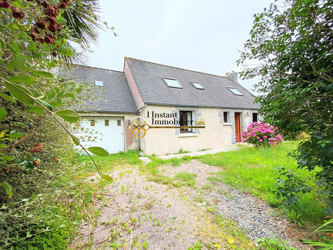 Maison à PLOUGASNOU