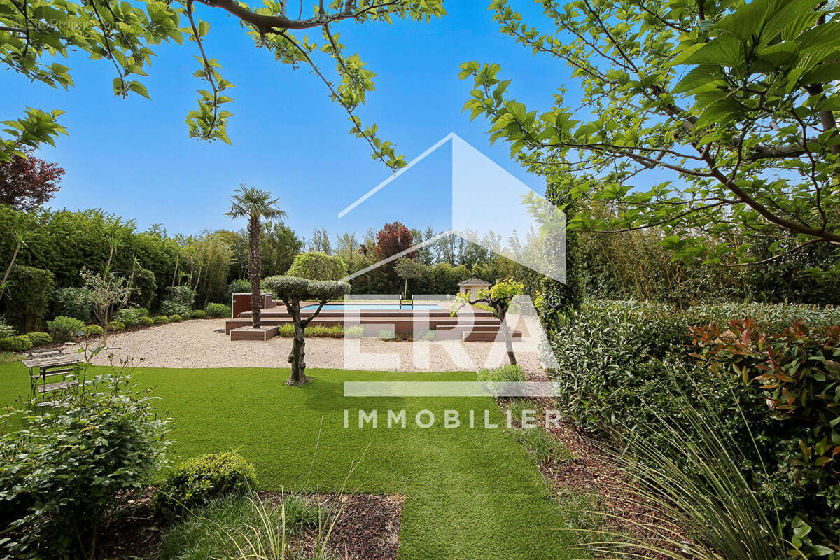 Maison à CHATEAURENARD