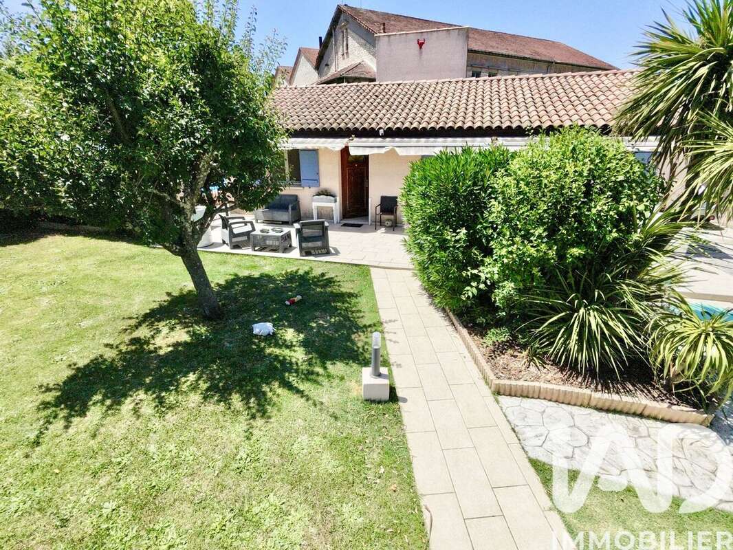 Maison 91 m² à Brignon  - photo 8