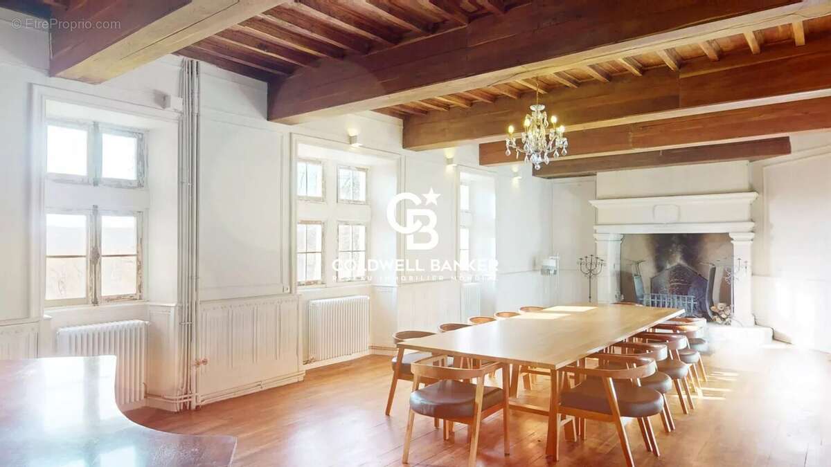 Maison à LISSAC-ET-MOURET