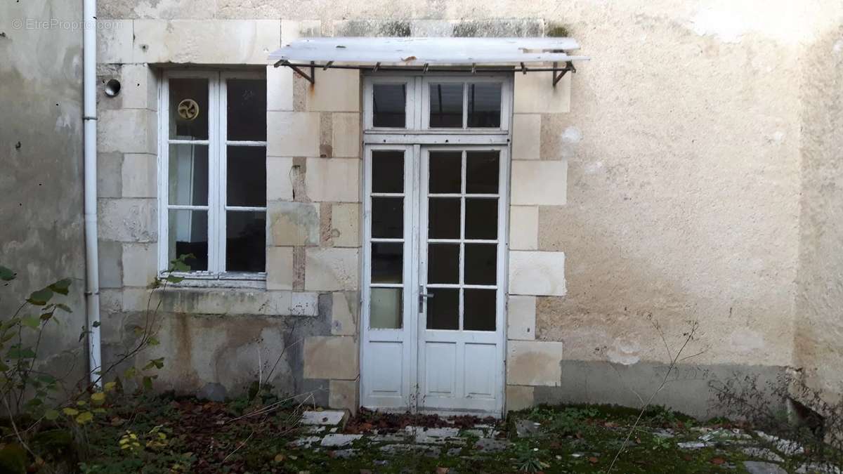 Maison à MONTMORILLON