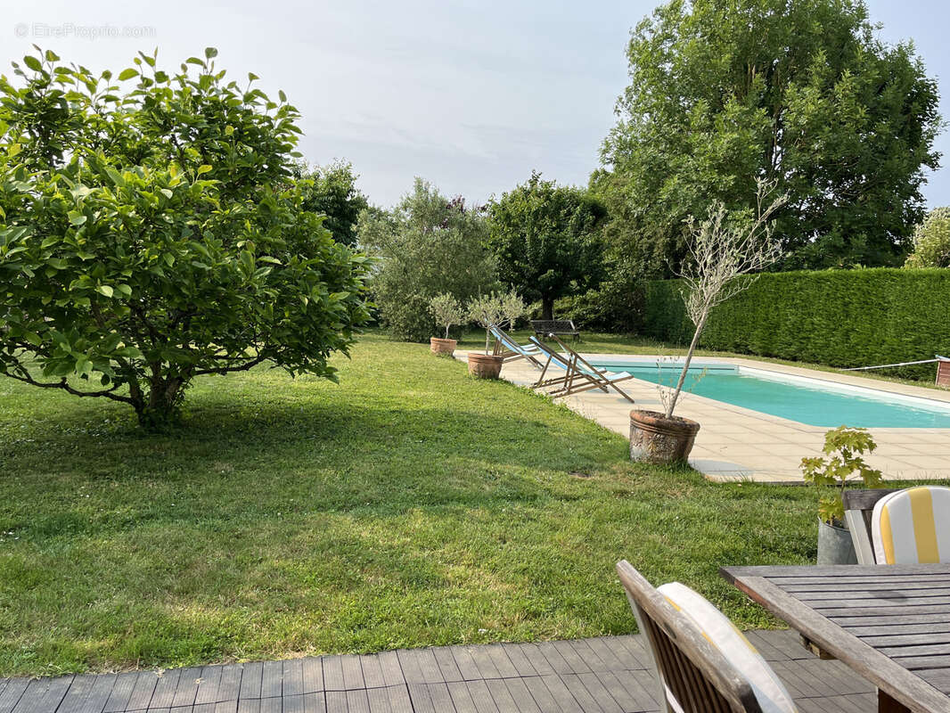 Maison à FONTAINEBLEAU