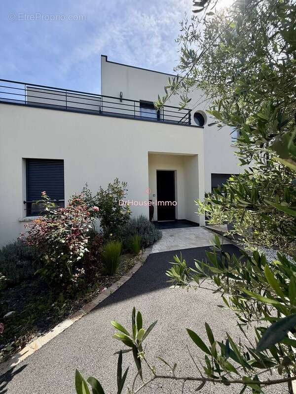 Maison 365 m² à Amilly  - photo 4