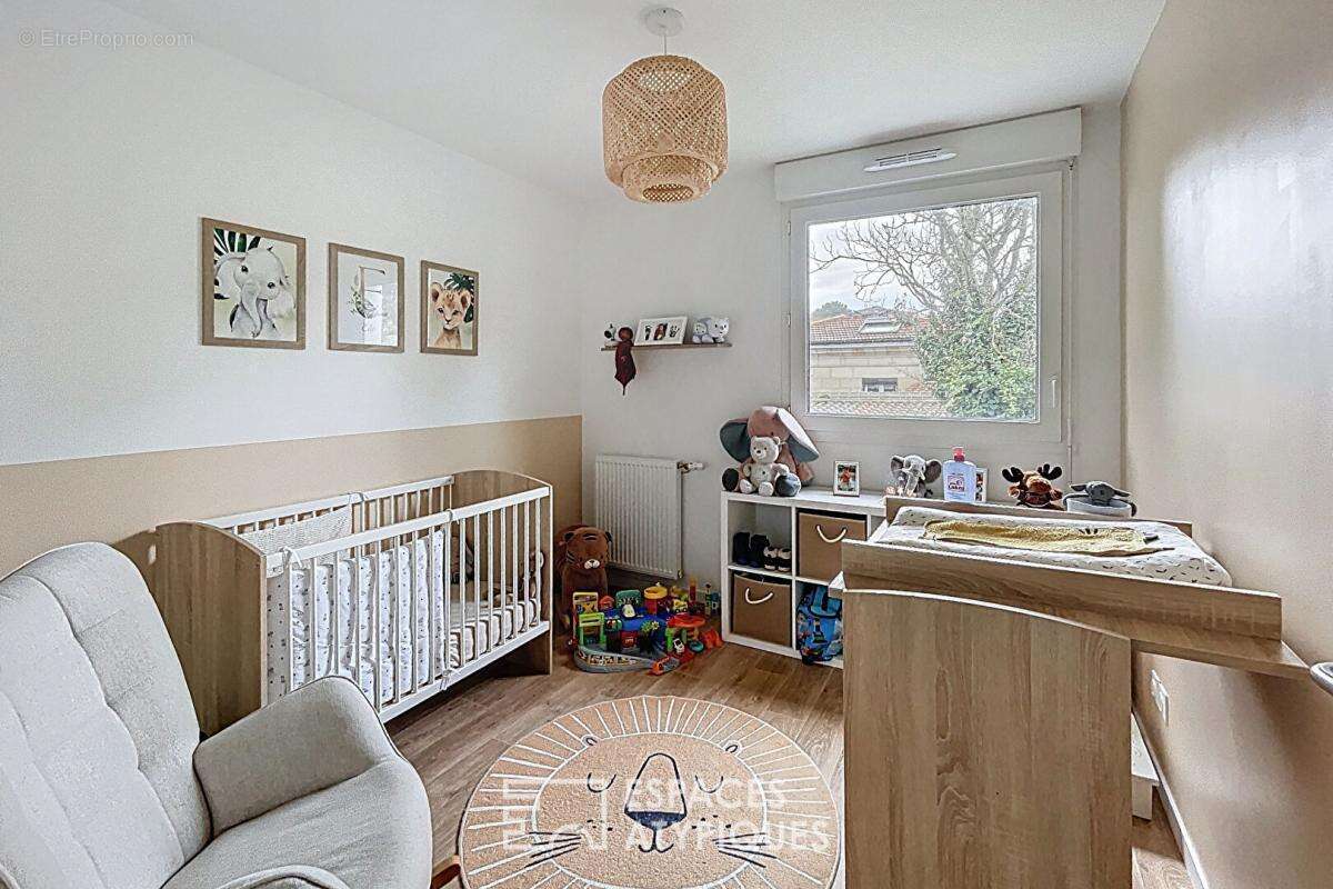 Maison à VILLENAVE-D&#039;ORNON