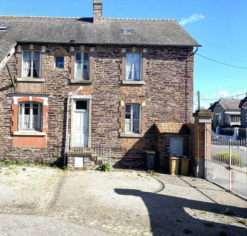 Maison à BRUZ