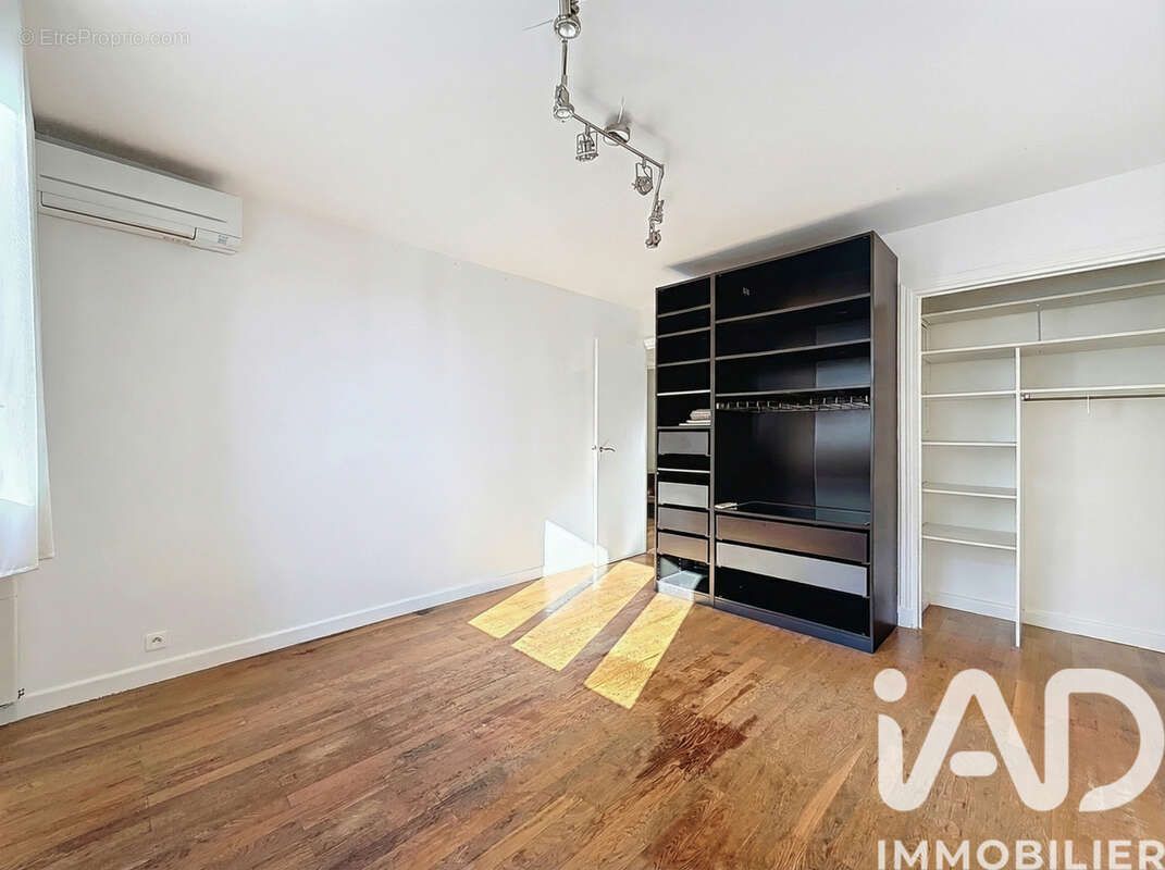 Photo 8 - Appartement à OULLINS