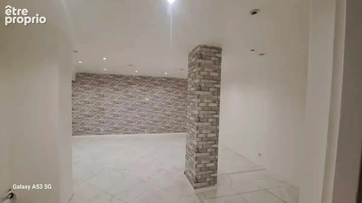 Local commercial - photo 5