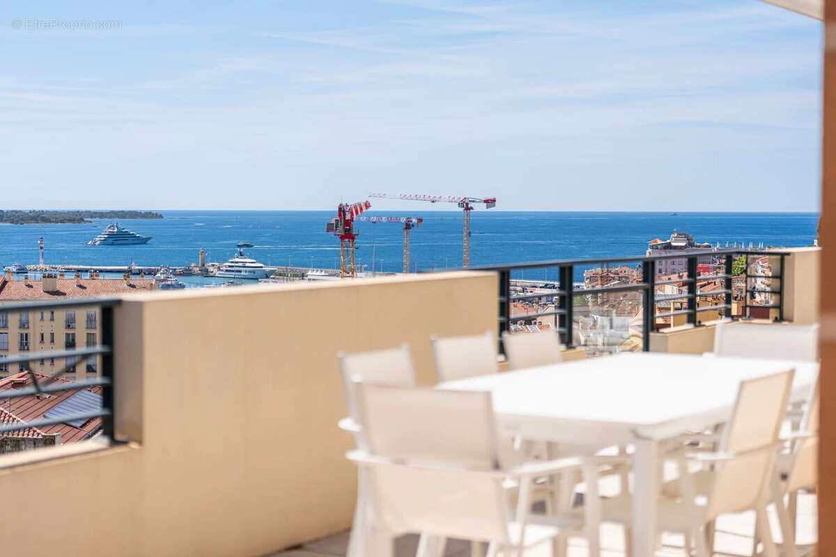 Superbe penthouse vue mer panoramique avec triple garage cannes centre - photo 3