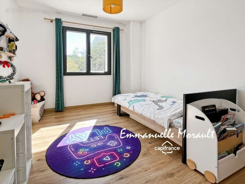 Maison à BAGNOLS-EN-FORET