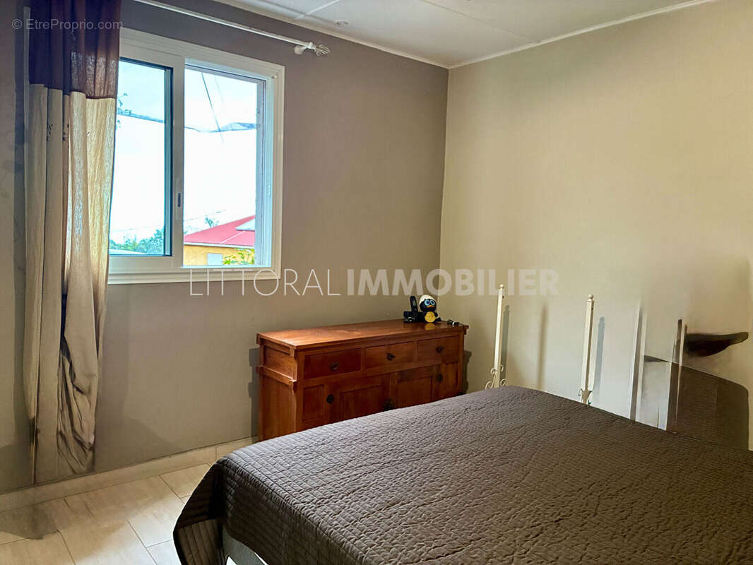 Maison à LES TROIS-BASSINS