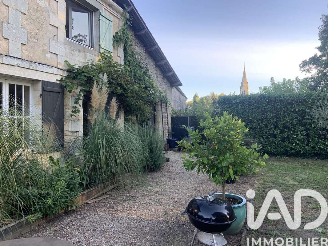 Photo 3 - Maison à IZON