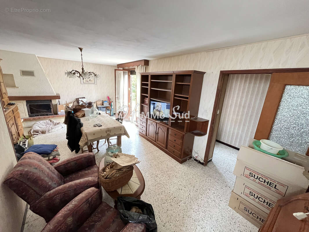 Maison en R+1 avec garage et extérieur - photo 6