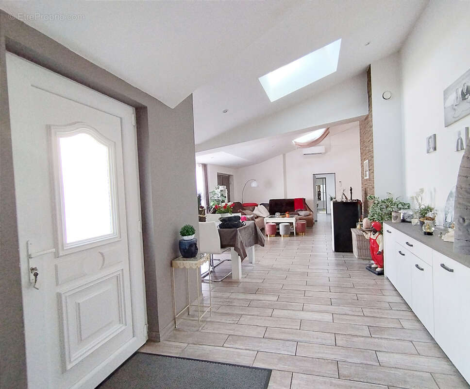 Maison à PONT-SAINT-PIERRE