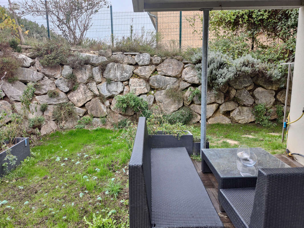 Appartement à FLOURENS