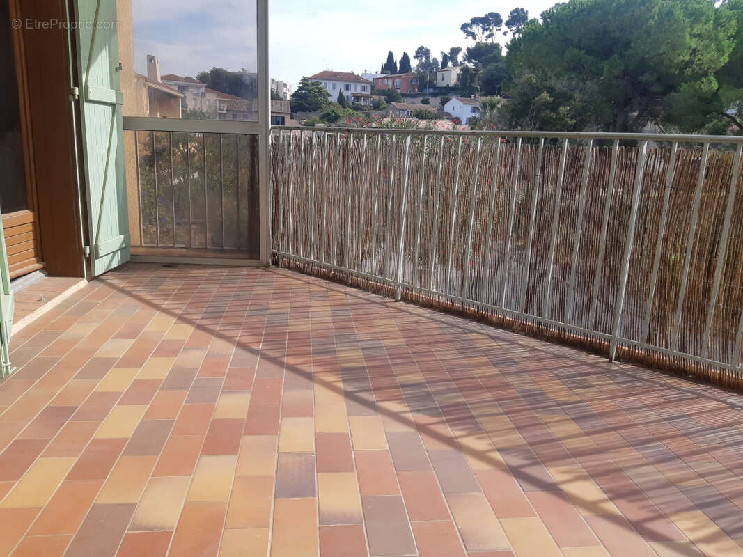 Appartement à HYERES