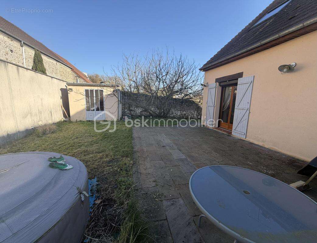 Maison à BOISSY-LE-CHATEL