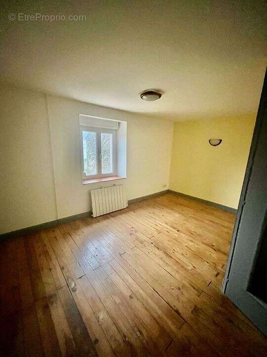 Appartement à LUXEUIL-LES-BAINS