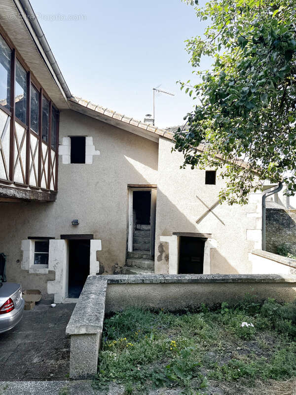 Maison à MIREBEAU