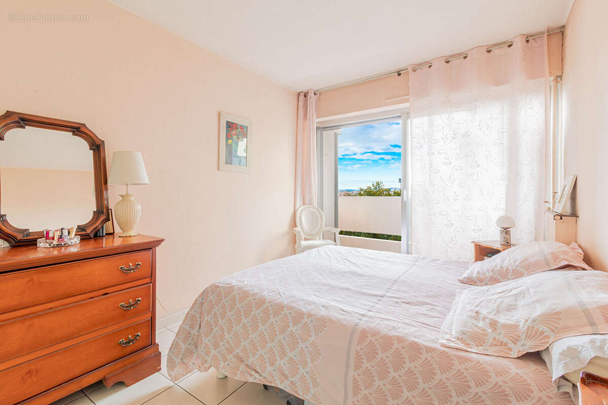 Appartement à MARSEILLE-10E