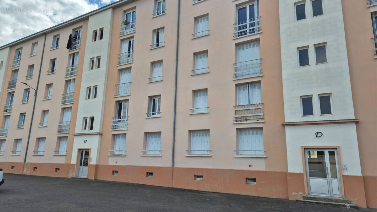 Appartement à PARAY-LE-MONIAL