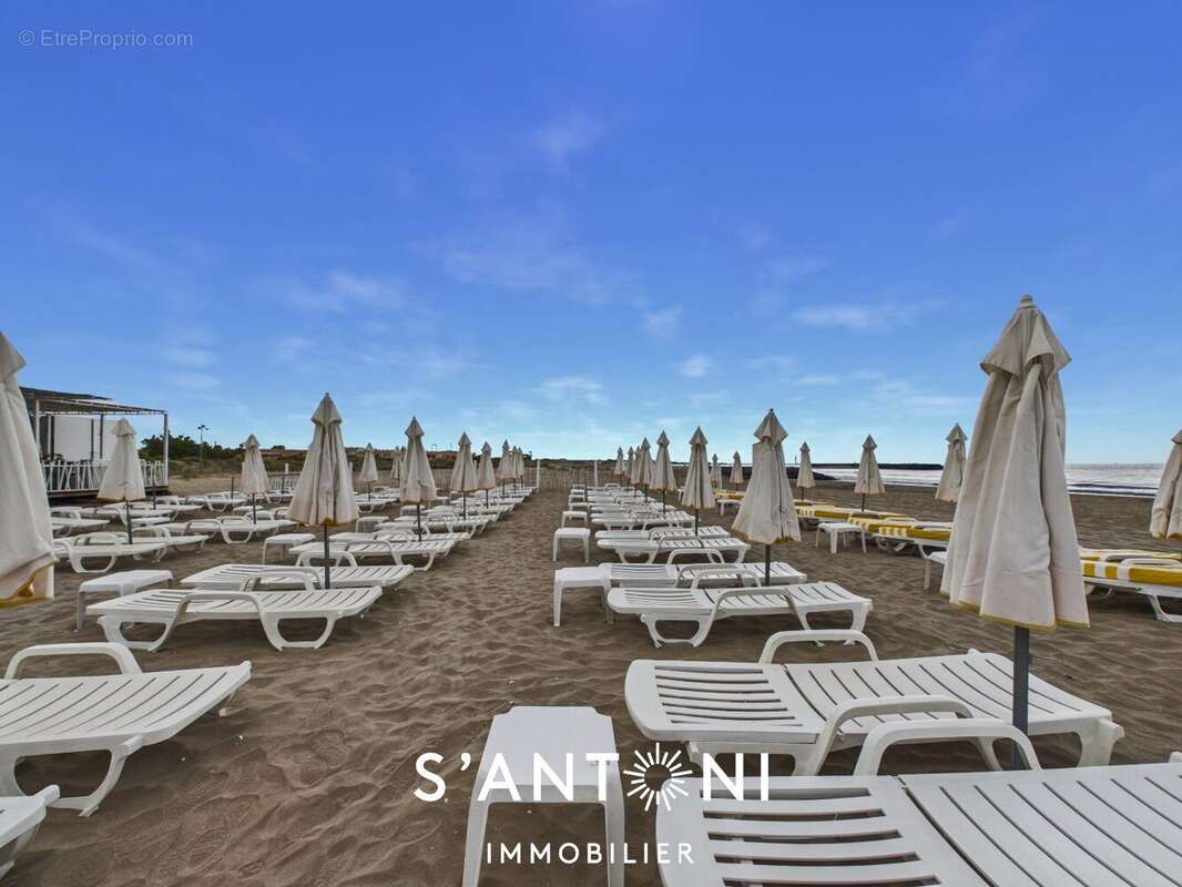 Commerce à AGDE