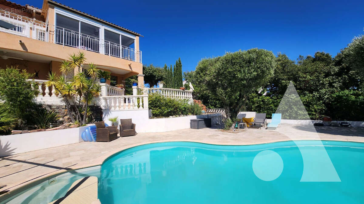 Maison à FREJUS
