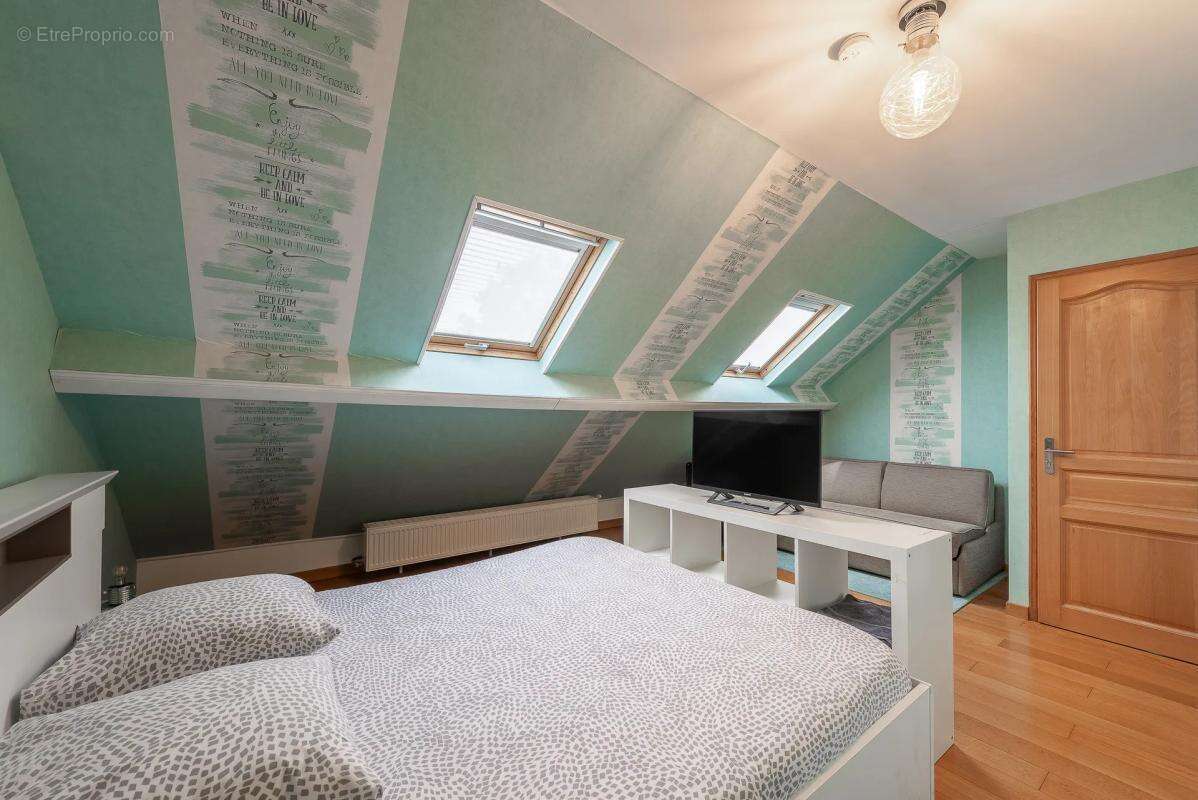 Maison familiale avec studio indépendant – 178 m2 – Chessy Bourg - photo 10