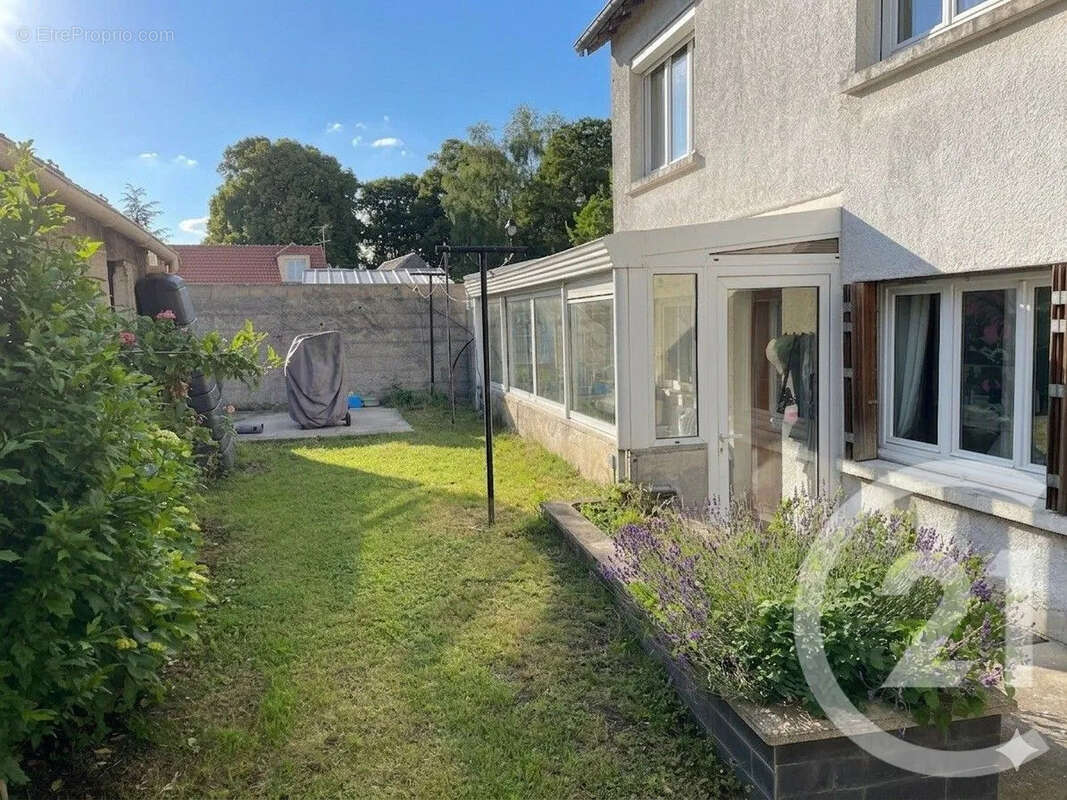 Maison à MONTHYON