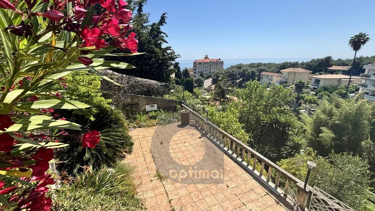 Appartement à MENTON