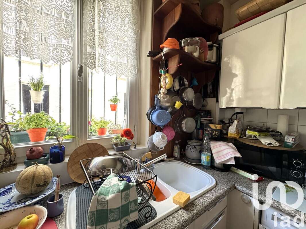 Photo 9 - Appartement à PARIS-18E