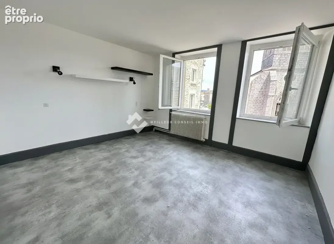 Maison 5 pièces 70 m² à vendre à Saint-Remy-Sur-Durolle (63550) - photo 4