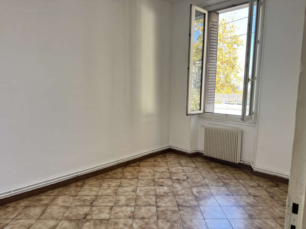 Appartement à MARSEILLE-11E