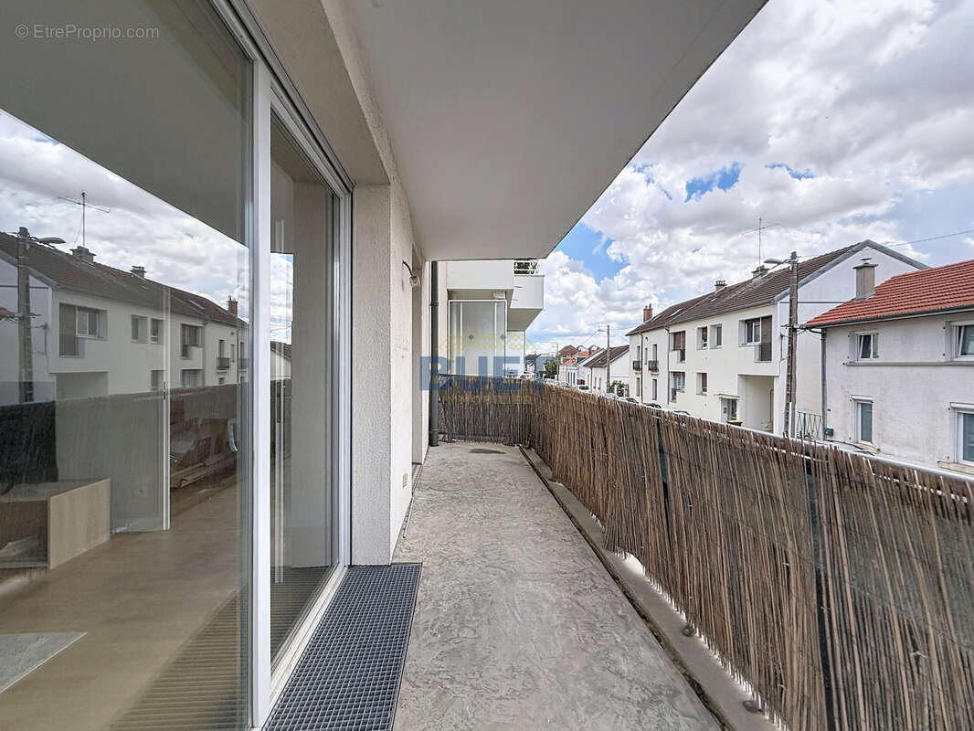Type 4 avec terrasse et parking privatif - photo 8