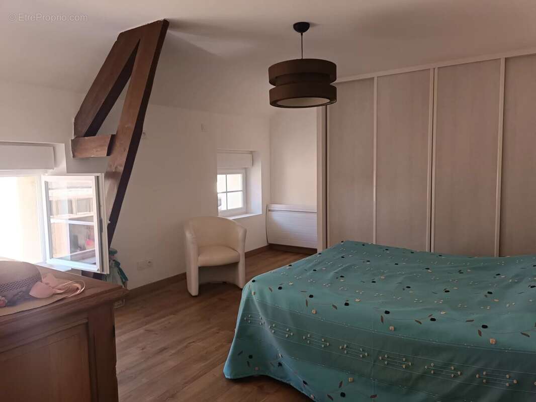 Maison à MONTMORILLON