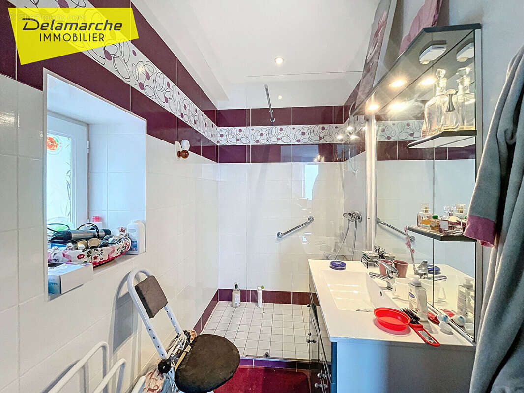 Maison à QUETTREVILLE-SUR-SIENNE