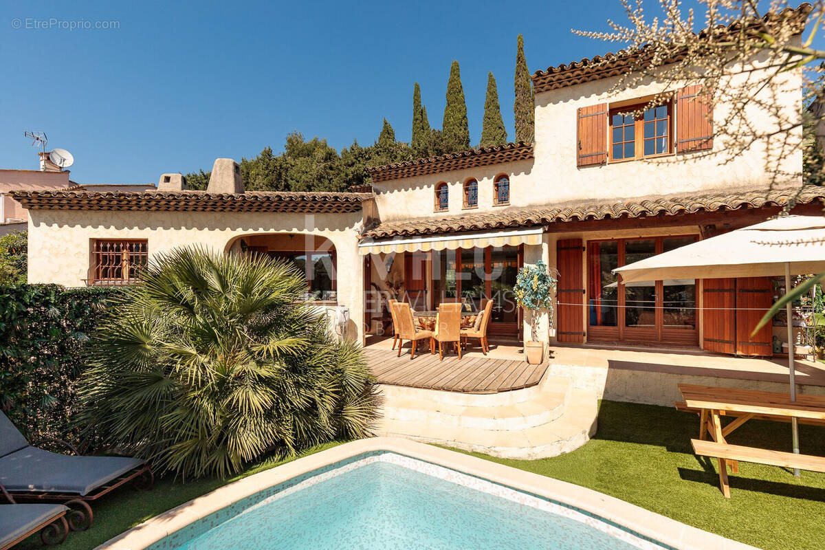 Maison à LA COLLE-SUR-LOUP